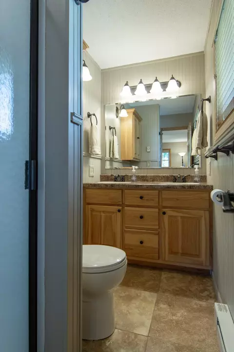 Bath - 15629 Patterson Rd, Brainerd, MN 56401 photo 1 of 11