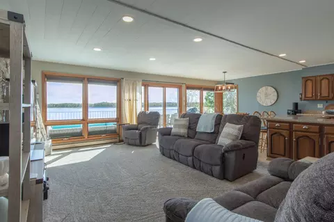 Living - 15629 Patterson Rd, Brainerd, MN 56401 photo 2 of 9
