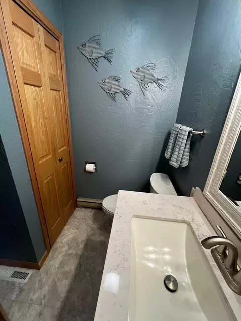 Bath - 15629 Patterson Rd, Brainerd, MN 56401 photo 8 of 11