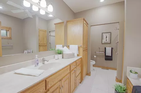 Bath - 202 River Oaks Dr, Cold Spring, MN 56320 photo 1 of 7