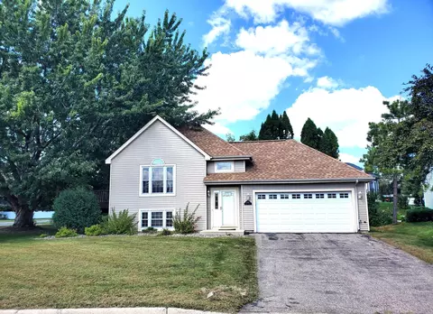 11048 Quebec Cir, Bloomington, MN 55438