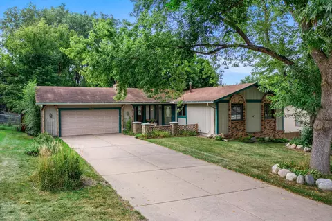 6310 Squire Dr NE, Fridley, MN 55432