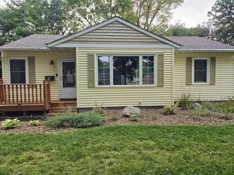 1109 Amelia Ave, Albert Lea, MN 56007