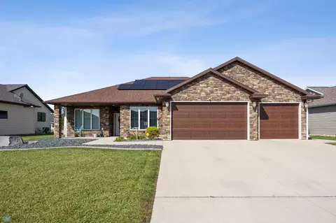 502 13th St NE, Dilworth, MN 56529