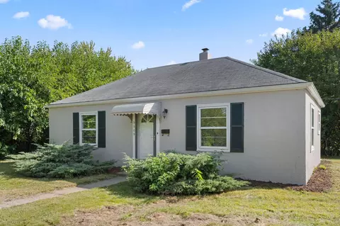 9909 Nicollet Ave S, Bloomington, MN 55420