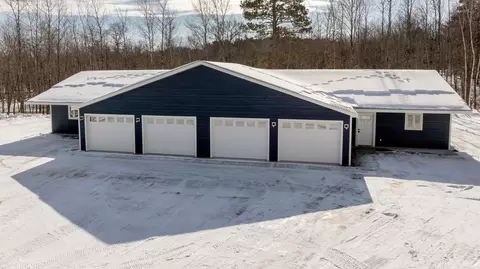 205 Ridgeway Ln, Walker, MN 56484