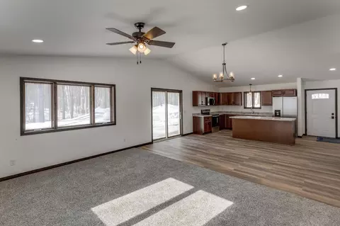 Living - 205 Ridgeway Ln, Walker, MN 56484 photo 7 of 9