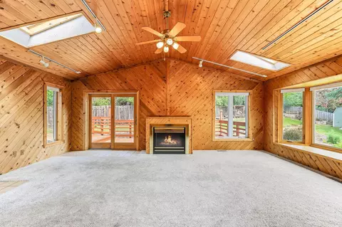 2408 Friendship Ln, Burnsville, MN 55337