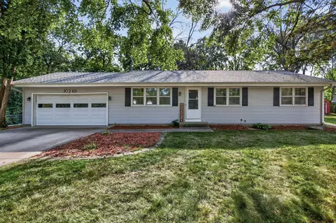 10241 Washburn Cir S, Bloomington, MN 55431