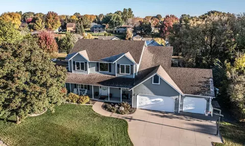 19320 Ellington Trl, Farmington, MN 55024