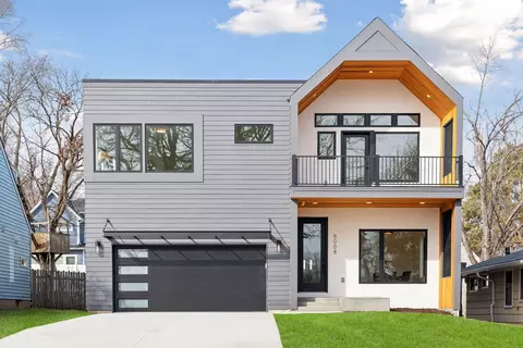6008 Oaklawn Ave, Edina, MN 55424