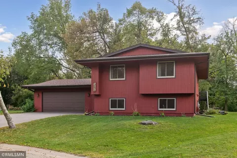 112310 Baxter Ct, Chaska, MN 55318