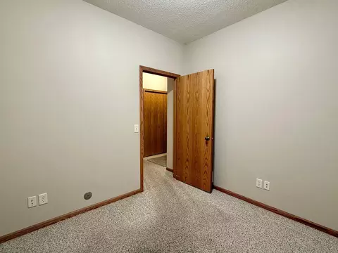 Bedroom - 2908 9th Ave SE, Willmar, MN 56201 photo 4 of 4