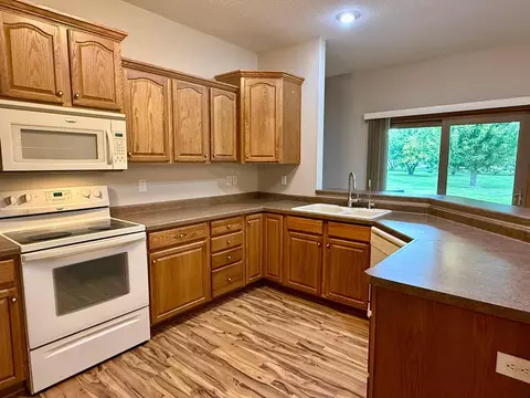 Kitchen - 2908 9th Ave SE, Willmar, MN 56201 photo 1 of 4