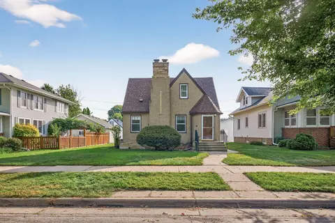 1396 Searle St, Saint Paul, MN 55130