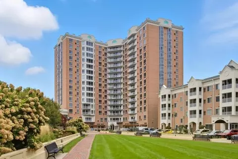 6600 Lyndale Ave S #806, Richfield, MN 55423