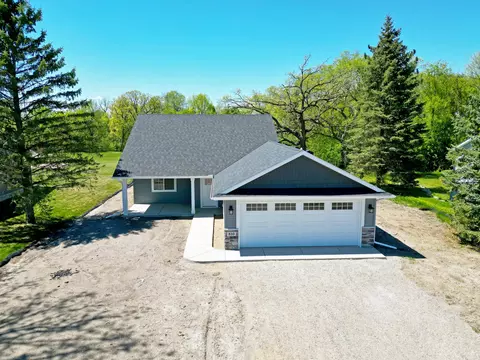 810 Morrison Ave, Annandale, MN 55302