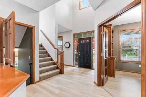 2246 Longhorn Ln, Buffalo, MN 55313