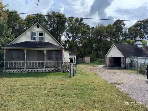 610 Parker Ave E, Dassel, MN 55325