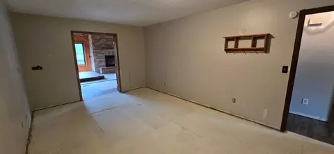 Living - 503 Hawthorne Dr, Marshall, MN 56258 photo 2 of 3