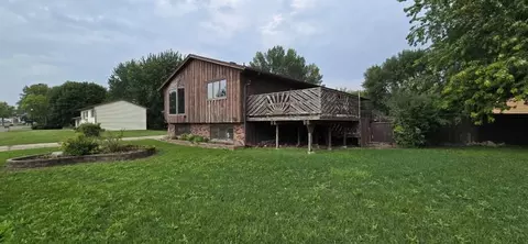 Exterior - 503 Hawthorne Dr, Marshall, MN 56258 photo 3 of 5