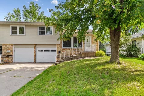1709 Fair St, Mankato, MN 56001