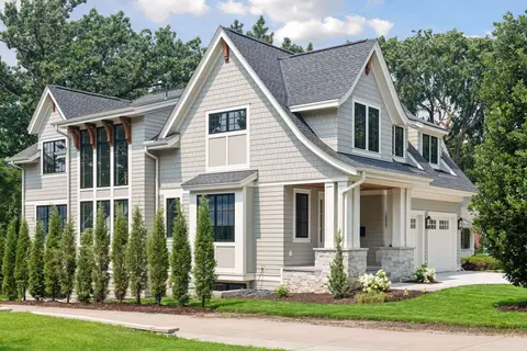 141 Benton Ave, Wayzata, MN 55391