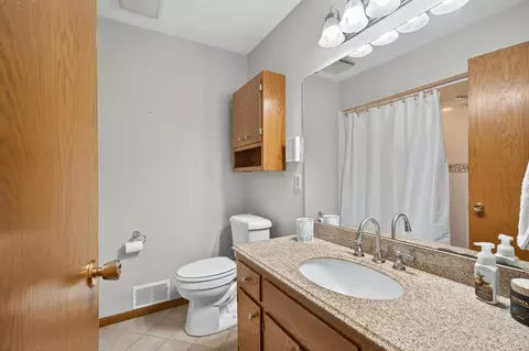 Bath - 12044 W River Rd, Champlin, MN 55316 photo 2 of 3
