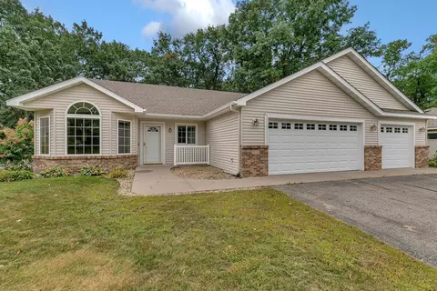 1812 Maple Ln, Saint Cloud, MN 56304