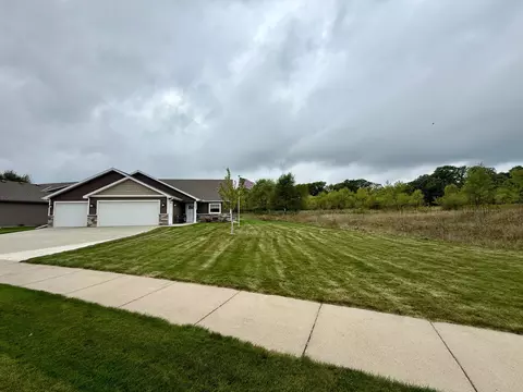 Exterior - 3951 21st Ave S, Saint Cloud, MN 56301 photo 2 of 4
