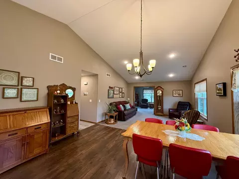 Dining - 3951 21st Ave S, Saint Cloud, MN 56301 photo 1 of 1