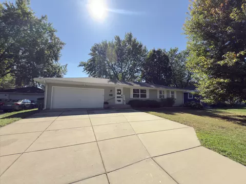 5017 Wilshire Blvd, Crystal, MN 55429