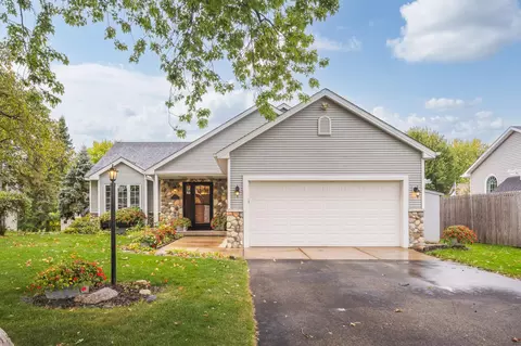 5697 Windmill Dr, White Bear Township, MN 55110