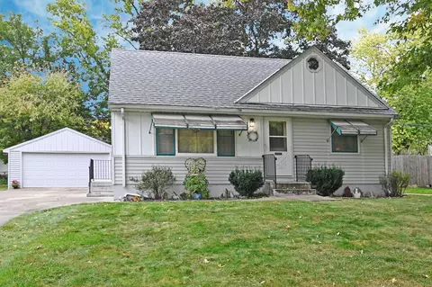 4036 Oregon Ave N, New Hope, MN 55427