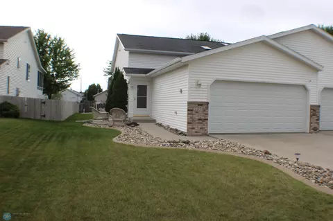 727 14th Ave E, West Fargo, ND 58078