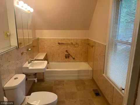 Bath - 522 7th Ave NW, Faribault, MN 55021 photo 2 of 2