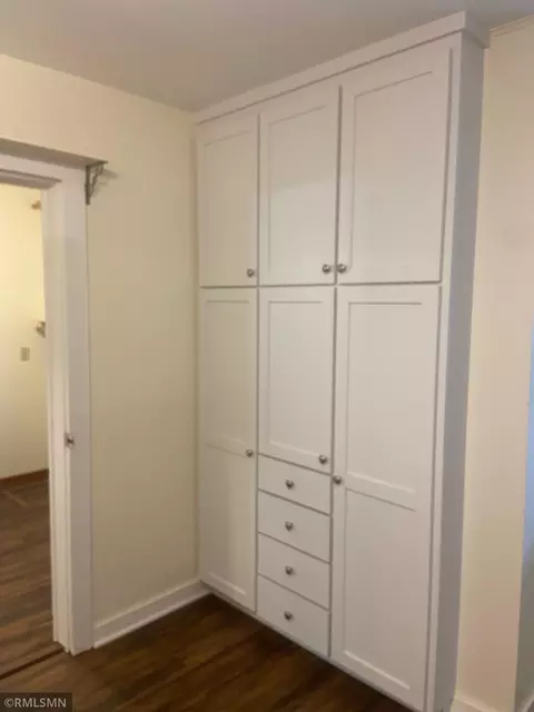 Entry Way - 522 7th Ave NW, Faribault, MN 55021 photo 1 of 1