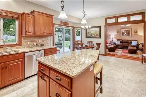 821 1st St N, Cold Spring, MN 56320 photo 2