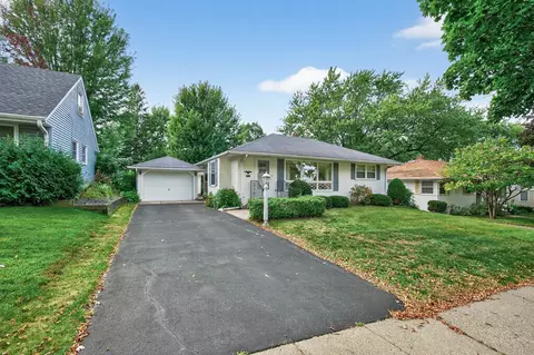 1277 Hall Ave, West Saint Paul, MN 55118
