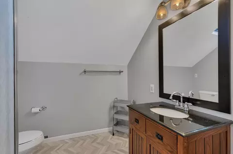 Bath - 1010 8th Ave N, Saint Cloud, MN 56303 photo 2 of 3