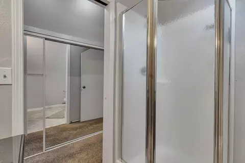 Bath - 1010 8th Ave N, Saint Cloud, MN 56303 photo 3 of 3