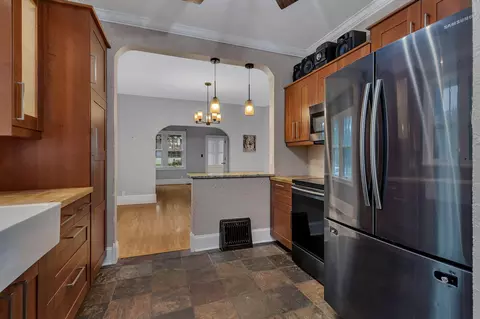 Kitchen - 1010 8th Ave N, Saint Cloud, MN 56303 photo 4 of 4