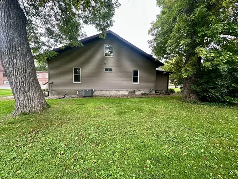 431 Douglas Ave E, Hector, MN 55342 photo 4