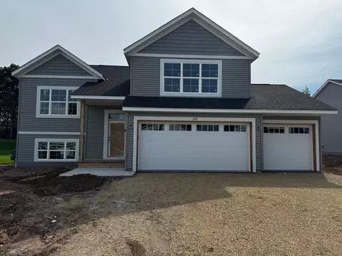 548 Lagrandeur Rd, Somerset, WI 54025