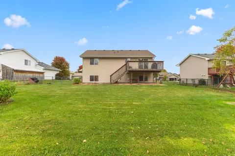 Exterior - 604 Sunset St, Buffalo, MN 55313 photo 5 of 7