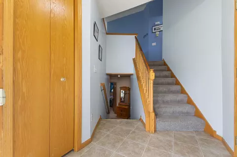 Entry Way - 604 Sunset St, Buffalo, MN 55313 photo 1 of 2