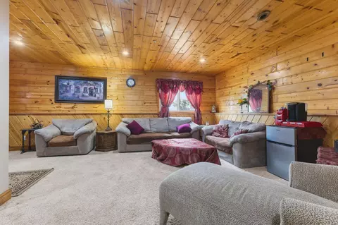 Living - 604 Sunset St, Buffalo, MN 55313 photo 2 of 2