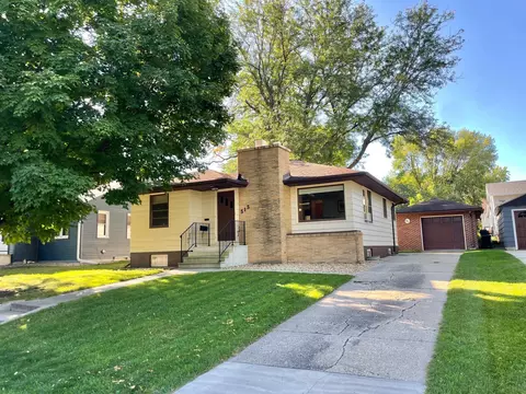 515 W Van Dusen St, Springfield, MN 56087
