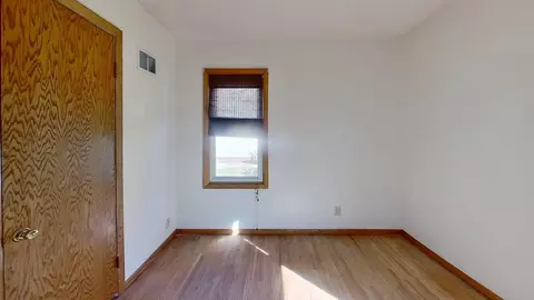 407 Southview Dr, Marshall, MN 56258 photo 9