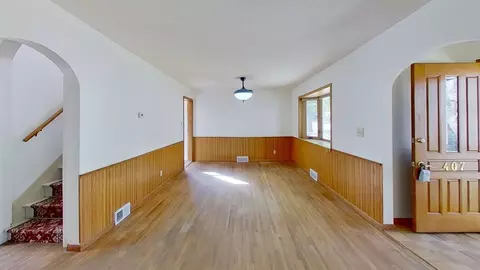 407 Southview Dr, Marshall, MN 56258 photo 4